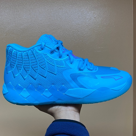 PUMA LaMelo Ball MB.01 Men’s Basketball Sneakers “Blue” Size 11
